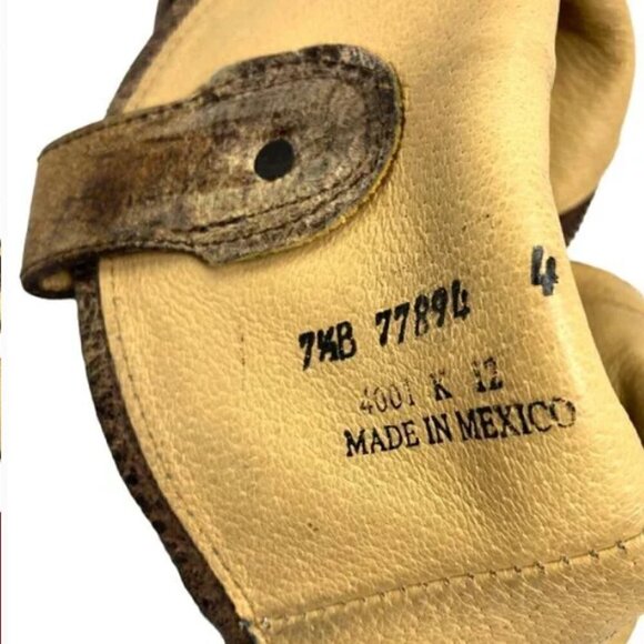 Frye Melissa Button Distressed Leather Glazed Short Zipper Boots - Size 7.5 - Picture 10 of 10